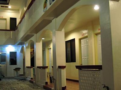 Blue Water Lodge Puerto Galera Exterior foto